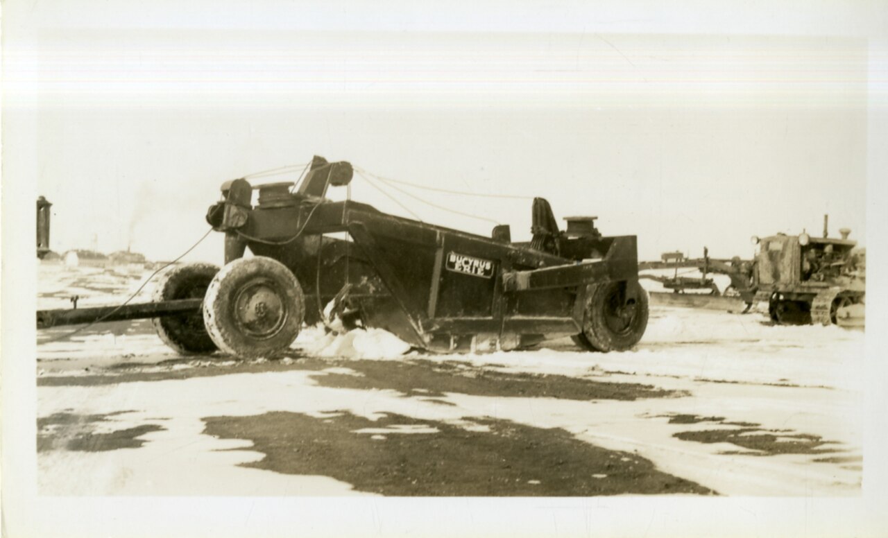 Dozer and Piece of Heavy Equipment - DPLA - 7c8b0f09bf9b49c8a54048f22955025b
