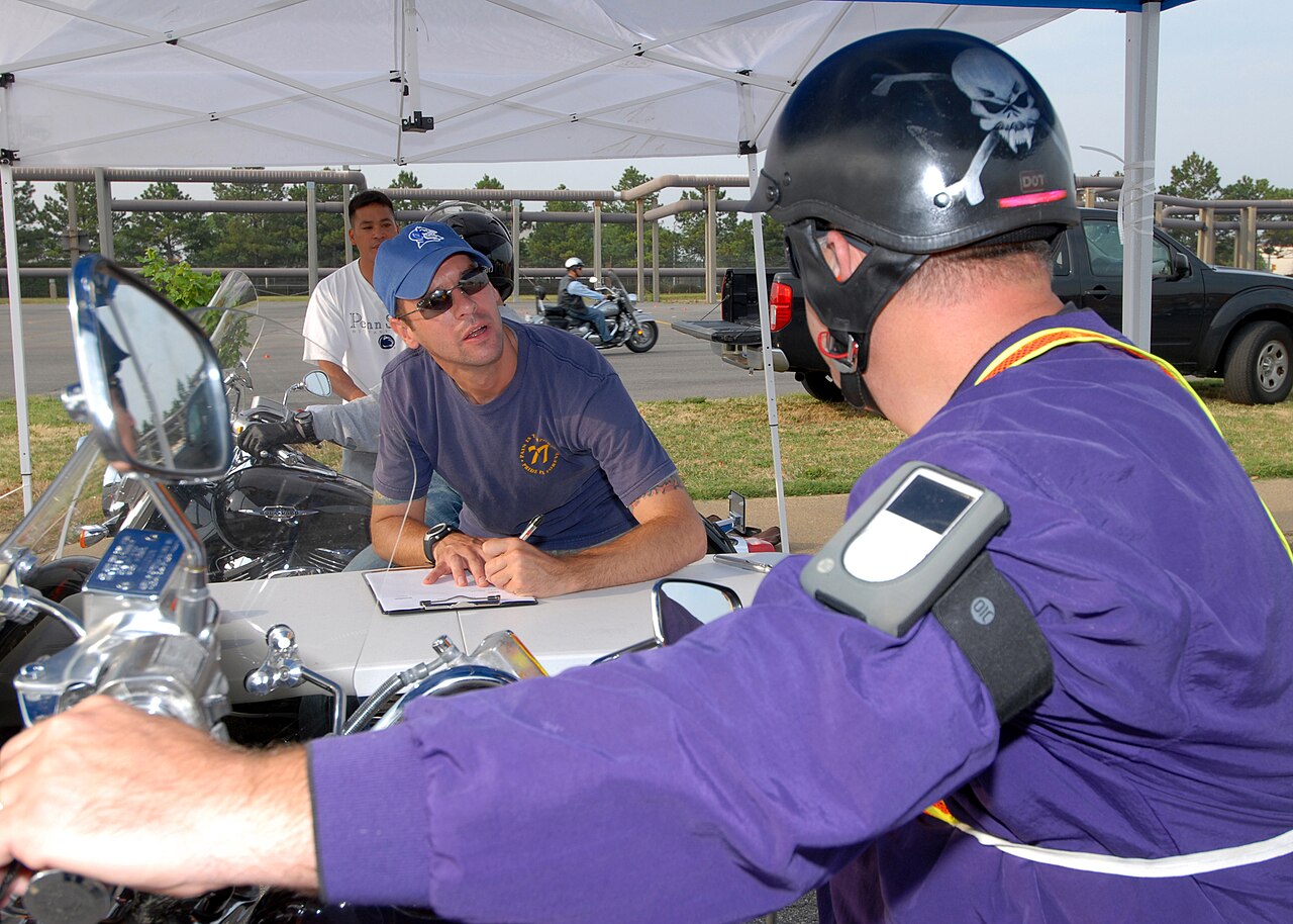 US Navy 080626-N-3885H-008 Hull maintenance Technician 1st Class Nicholas Brunney, assigned to Pre-Commissioning Unit G…