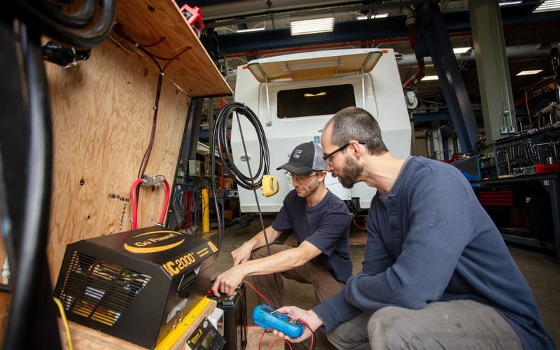 Recreational Vehicle (RV) Service Technician Apprenticeship program | Vancouver Island University | Canada